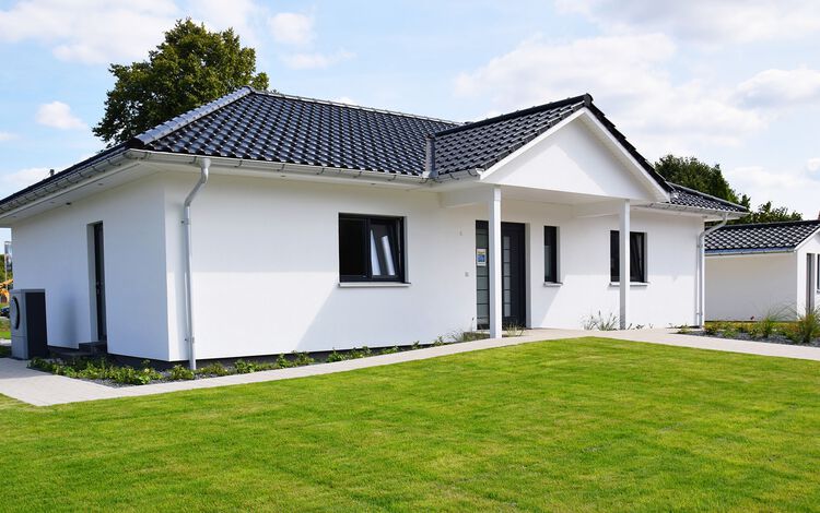 Musterhaus Hannover-Laatzen SH 136 WB - Var. D1 | Hauseingangsseite