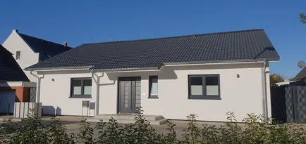 Fertighaus Bungalow SH 136 WB - Var. D1 mit Satteldach | Hauseingang