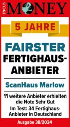 siegel_fomo_fairster-fertighausanbieter_jubiläum_2024_scanhaus-marlow-c8bc9861.jpg