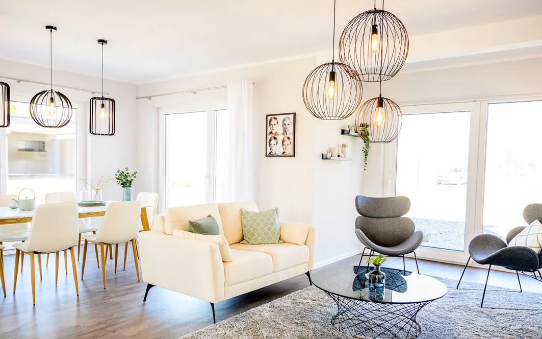 Fertighaus 1,5-Geschosser SH 150 FS Wohn- und Essbereich