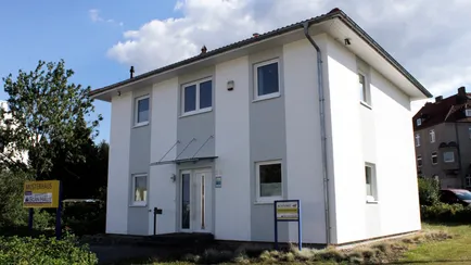 Musterhaus Kassel SH 122 Stadtvilla Hauseingang