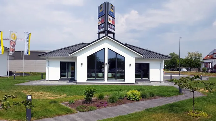 Musterhauscenter Berlin-Mahlsdorf ScanHaus 136 Winkelbungalow Variante D1 Terrassenseite