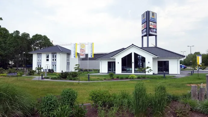Musterhauscenter Berlin-Mahlsdorf ScanHaus Winkelbungalow Stadtvilla