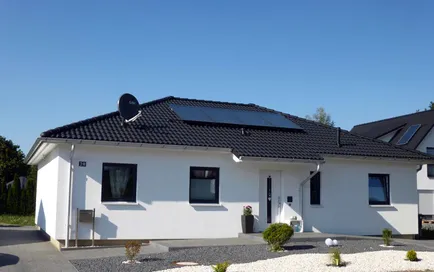 Referenzhaus SH 105 B | Sonderausstattung: überdachter Hauseingang