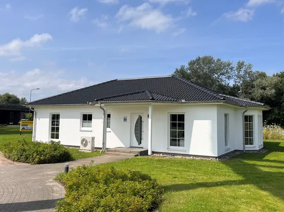 Musterhauscenter Rostock mit dem Bungalow SH 136 WB - Var. A1