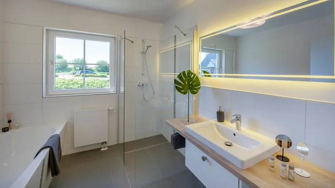 Musterhauscenter Rostock ScanHaus 136 Winkelbungalow Badezimmer