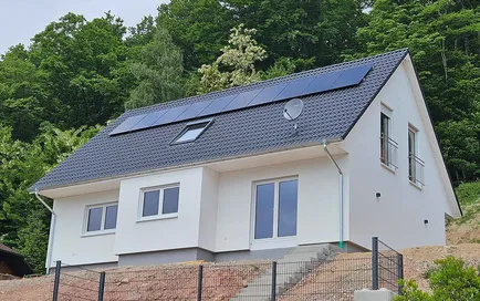 Fertighaus Mehrgenerationenhaus SH 165 EW Var. A mit Hanglage