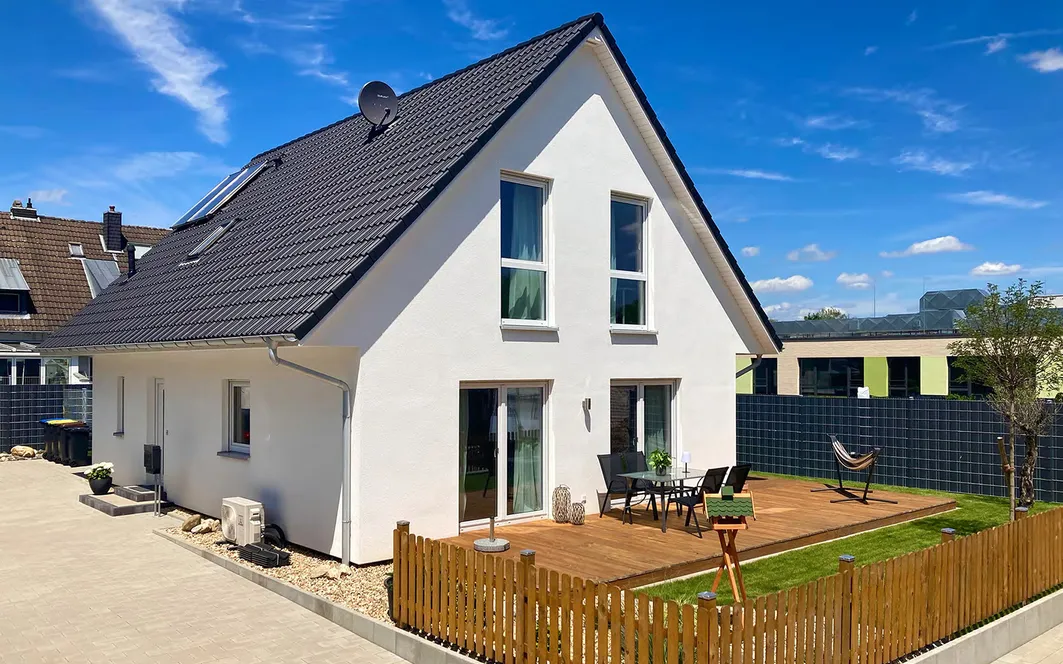 Fertighaus Einfamilienhaus 1,5 Geschosser SH 142 VAR. B