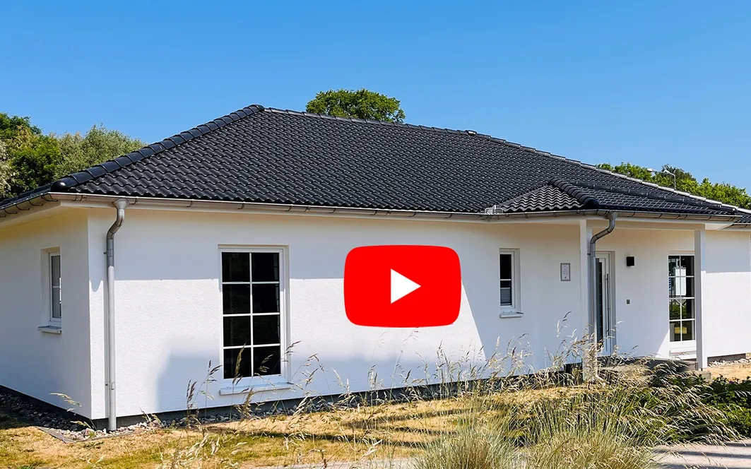 Zum Video Musterhaus Bungalow SH 136 WB - A1 in Rostock/Roggentin